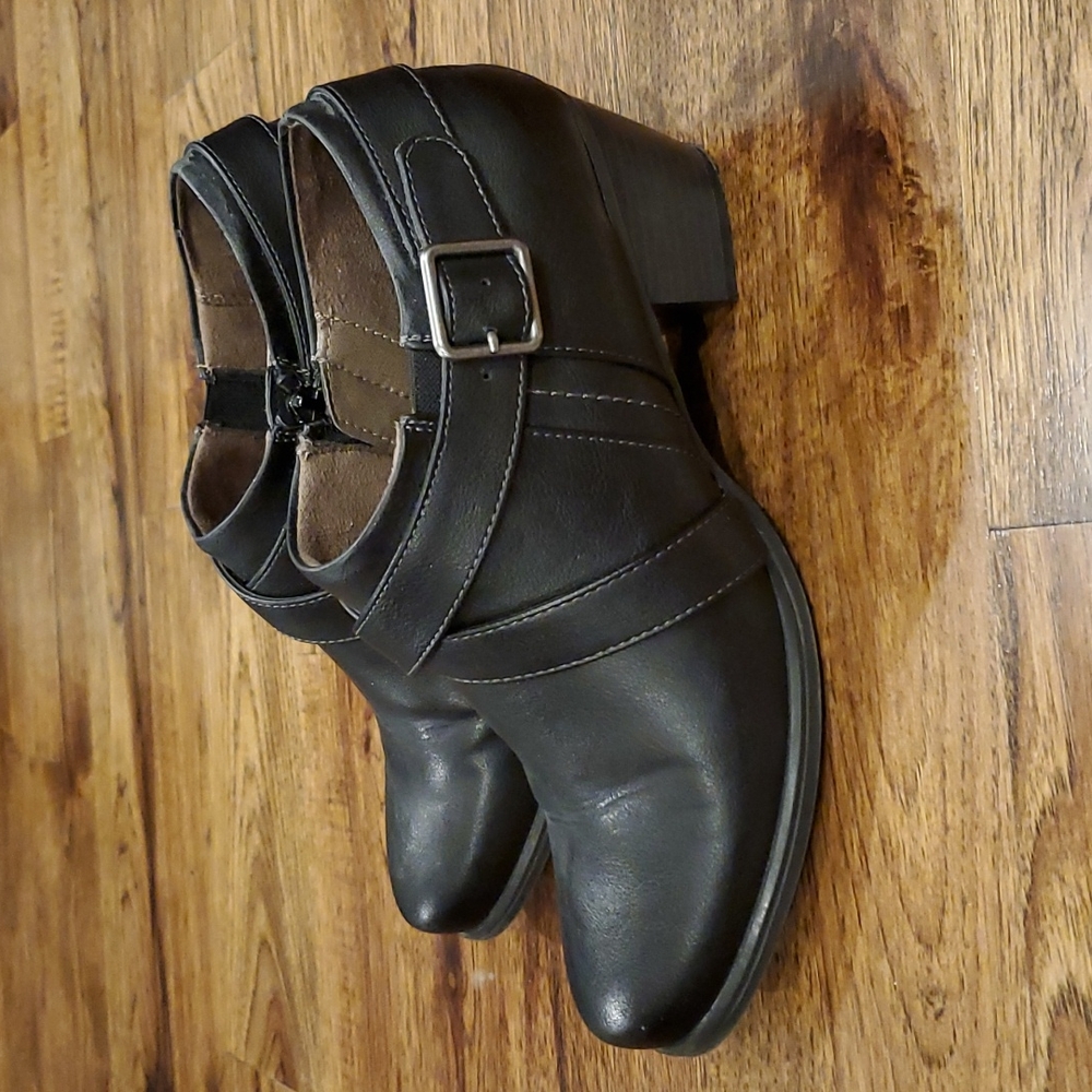 Womens Natural Soul buckle accent ankle boots size 7.5 - Picture 1 of 6